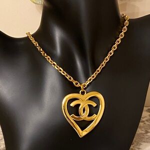 CHANEL Gold Heart Pendant Necklace with Interlocking CC